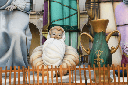 Belén de falla gigante Castellón