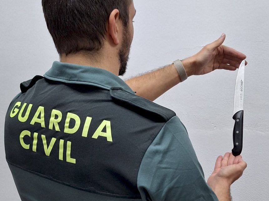 Detenido en Nules un hombre por el atraco con cuchillo a una farmacia