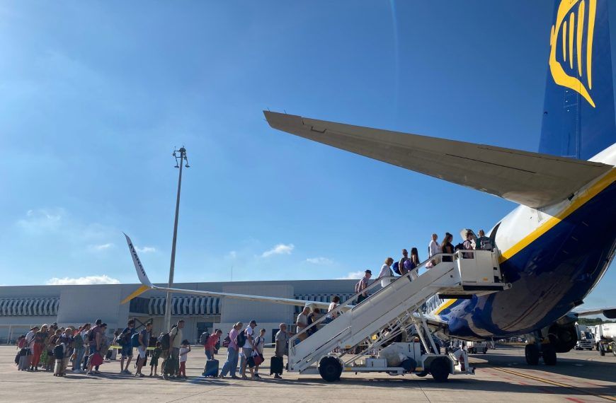 El aeropuerto de Castellón cumple diez años de vuelos regulares con un balance de más de un millón y medio de pasajeros