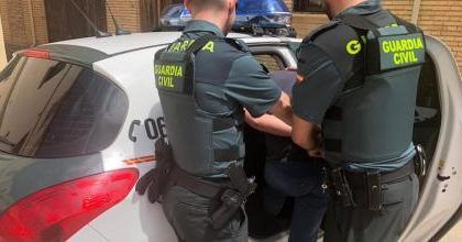 Detenida en Onda una pareja por una serie de robos en casas y vehículos