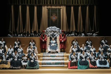 Imposición de bandas reina infantil y corte Magdalena 2026