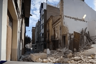 Se derrumban dos viviendas en Vila-real