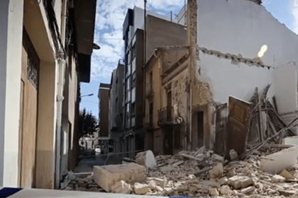 Se derrumban dos viviendas en Vila-real