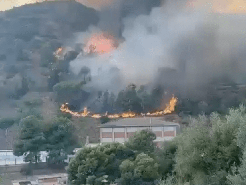 El incendio de la Vall d'Uixó llega a la escuela de la Vilavella