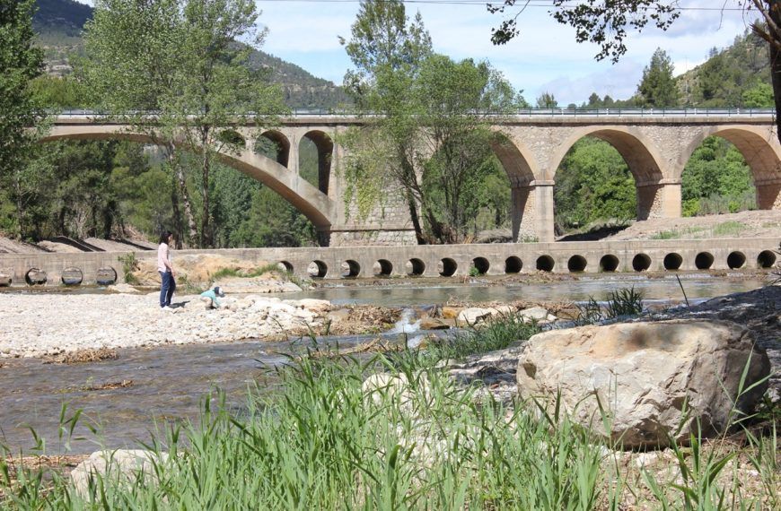Las playas continentales de Cirat, de nuevo a punto