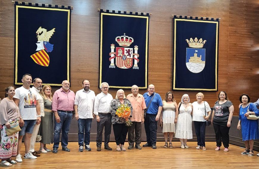 Araceli de Moya cede la alcaldía de Oropesa del Mar a Rafael Albert para cumplir el pacto de gobierno con el Partido Popular