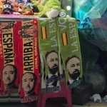 Polémica bufandas de Franco y Vox en la feria de atracciones de Castellón