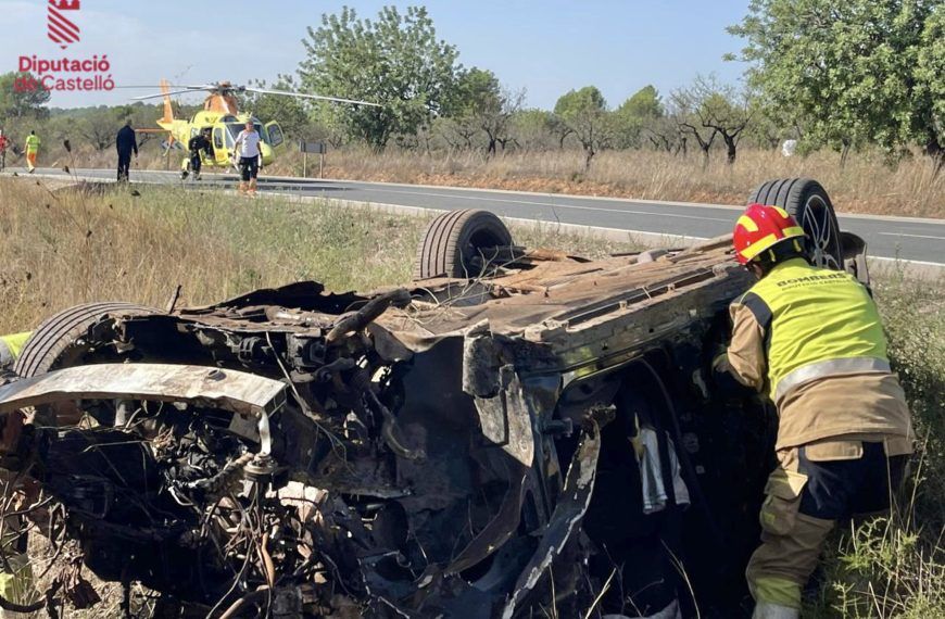 Una joven muere y cinco jóvenes resultan heridos en un accidente en L’Alcora