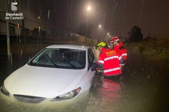 Las inundaciones dejan aislados a 50 vecinos en Vila-real