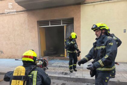 Incendio en una peña en fiestas de Vila-real