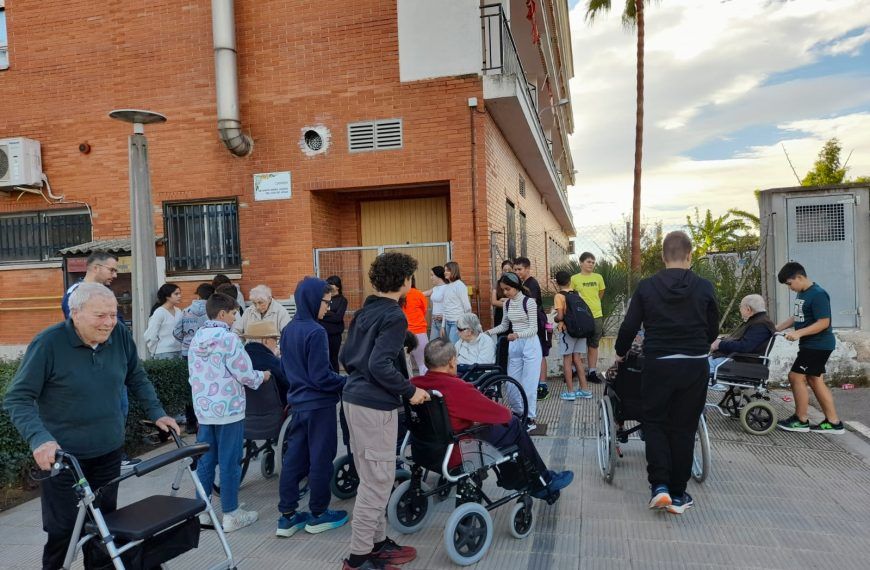 Nules impulsa el projecte intergeneracional “Voluntariat de iaios i iaies”