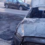 Incendio de un contenedor en Vila-real quema tres coches