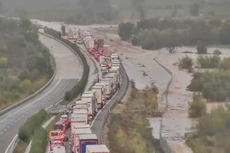 Personas atrapadas en la AP-7 y la N-340 entre el sur de Tarragona y Vinaròs
