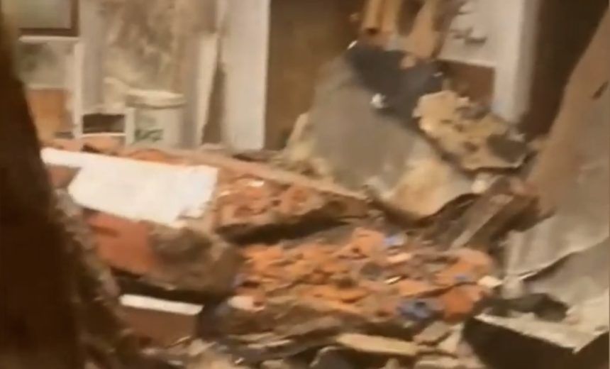 Una casa se derrumba en Betxí