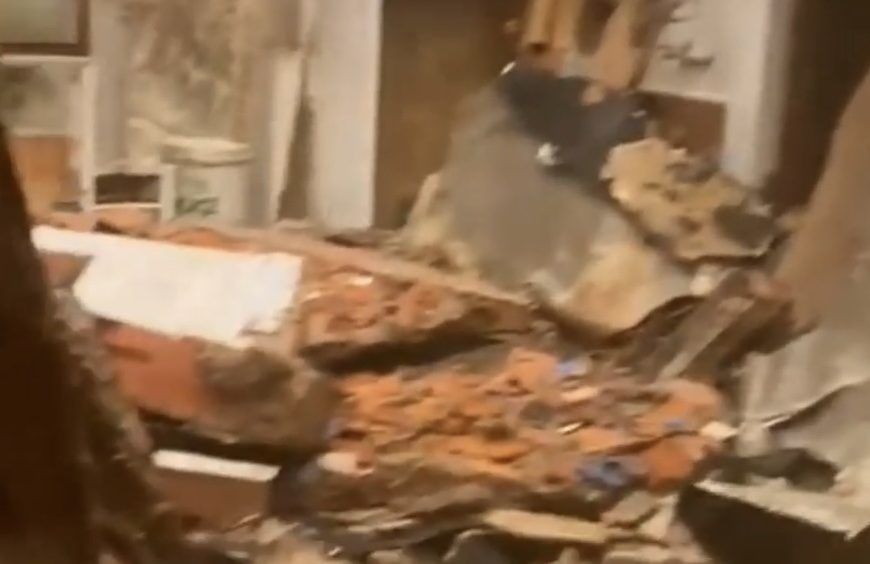 Una casa se derrumba en Betxí