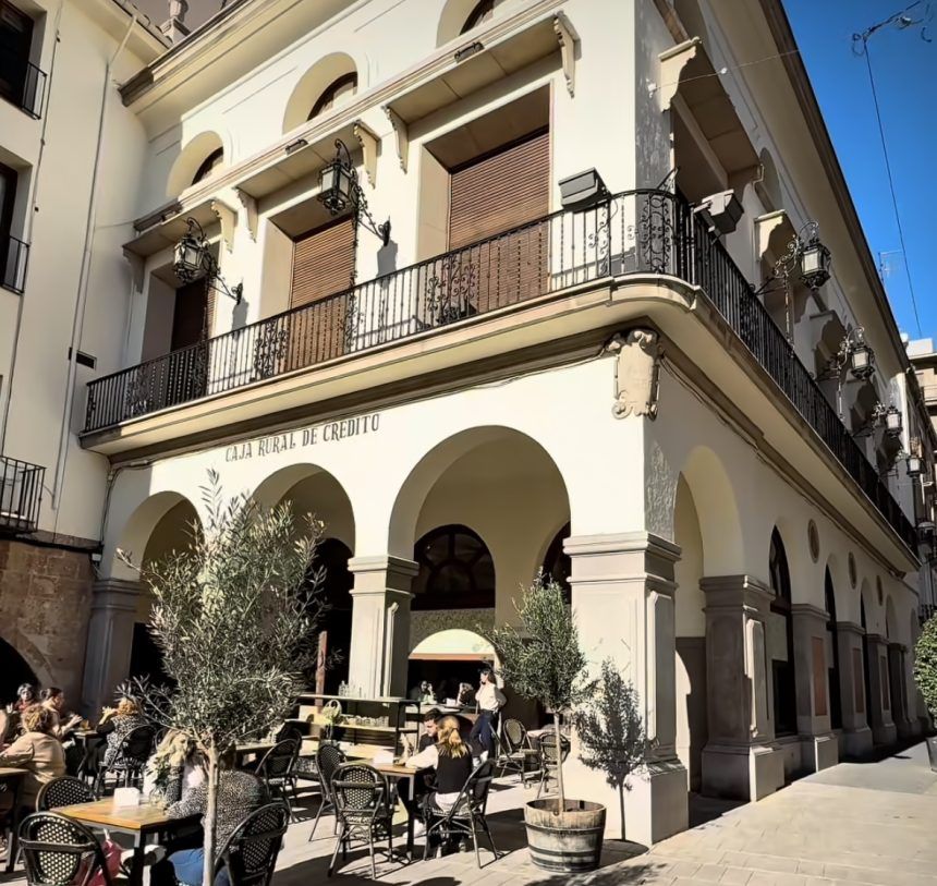 El restaurante El Casino de Vila-real reabre sus puertas bajo una nueva gestión