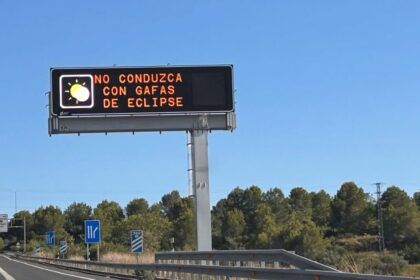 Mensaje de la DGT por el eclipse solar