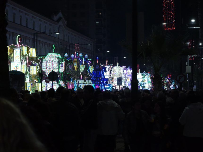 GALERÍA| Encesa de las Gaiatas en la ciudad de Castellón