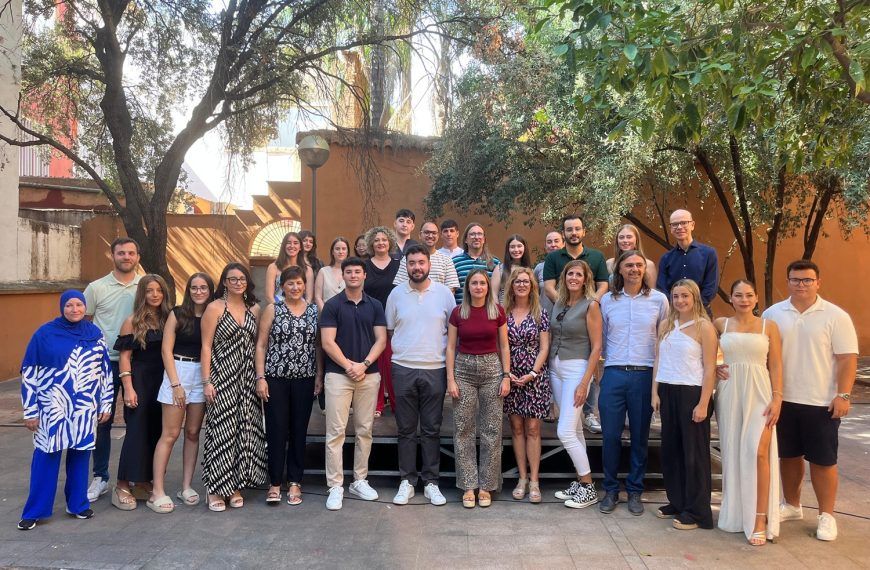 El Ayuntamiento de la Vall d’Uixó reconoce al alumnado excelente del curso 2024-2025
