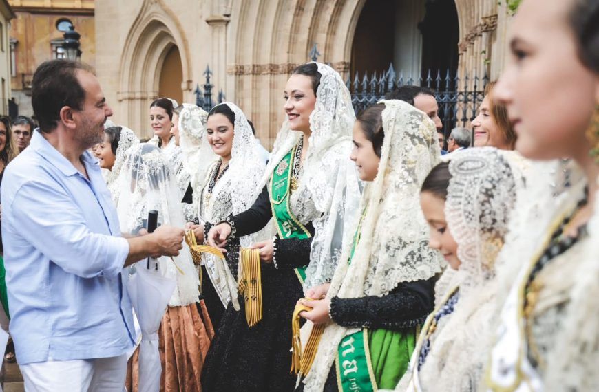 Castelló celebra Sant Cristòfor amb missa i el lliurament de cintes a pesar de la pluja