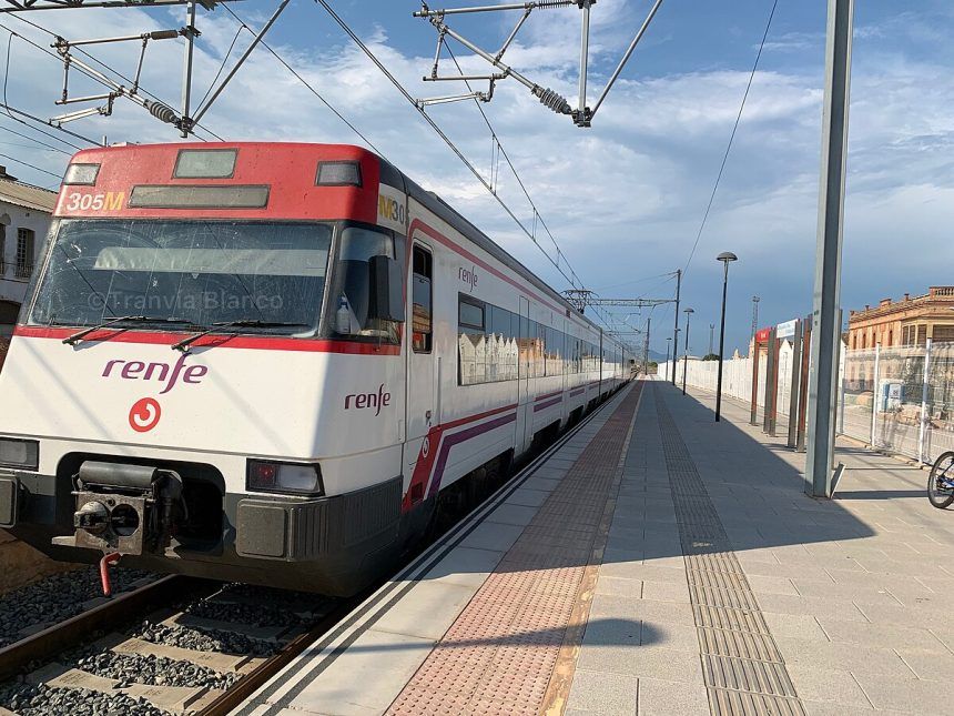 Cercanías Valencia–Castellón