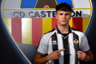 Isi Angulo ficha por el CD Castellón