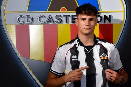 Isi Angulo ficha por el CD Castellón