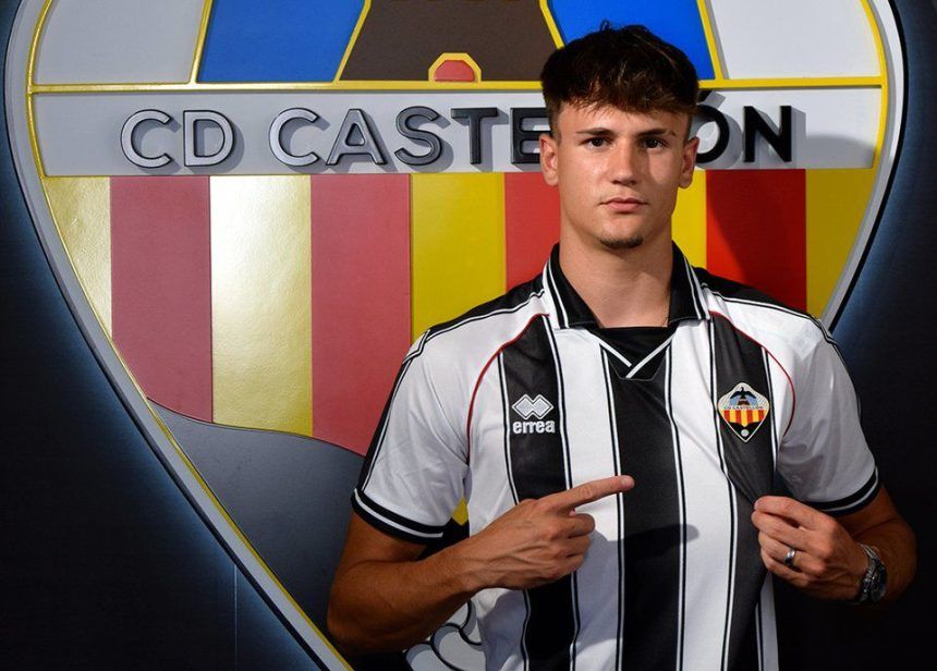Isi Angulo ficha por el CD Castellón