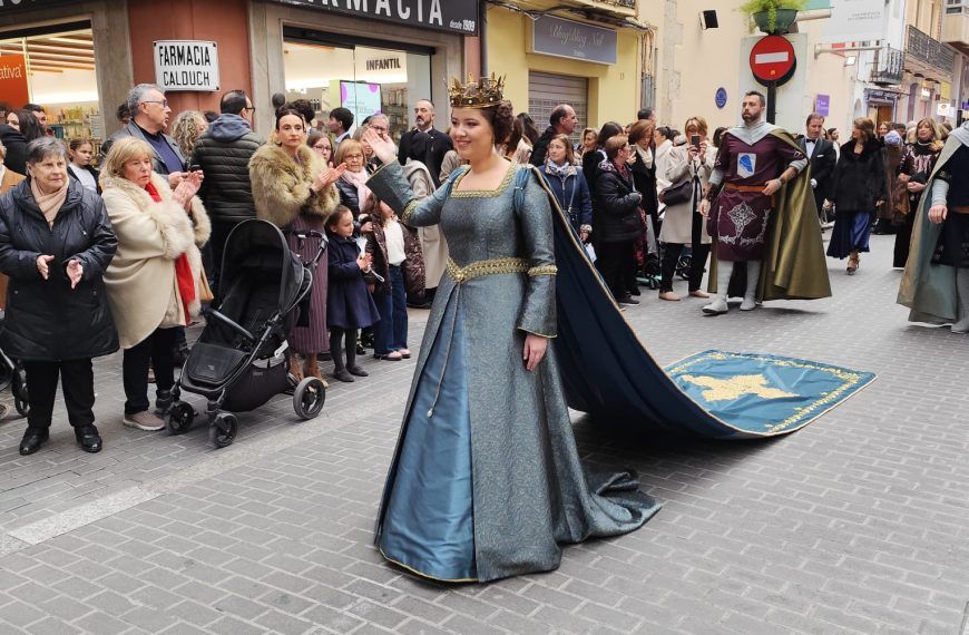 Vestido de Na Violant d'Hongría en Castellón