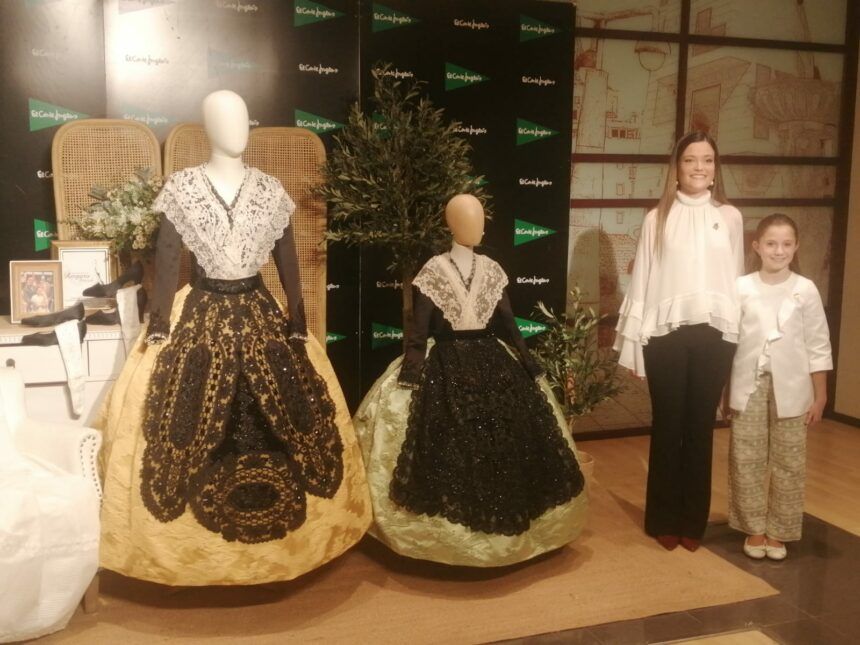 Las reinas muestran sus trajes