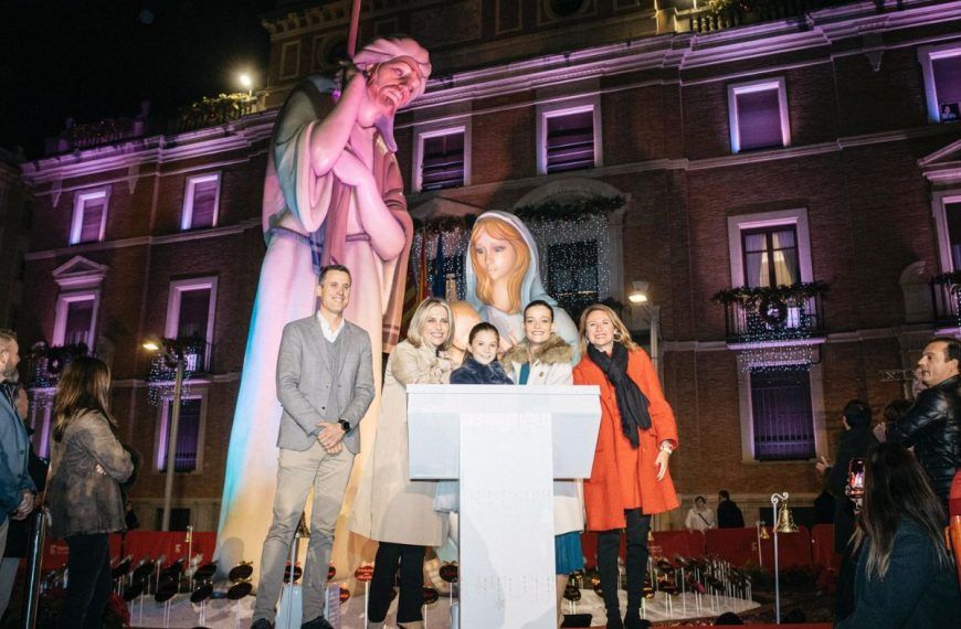 Belén de falla gigante Castellón