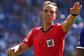 Cuadra Fernández el árbitro maldito para el Villarreal vuelve a la Cerámica