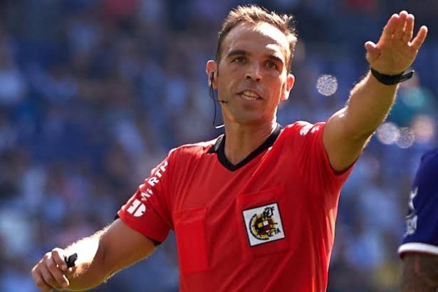 Cuadra Fernández el árbitro maldito para el Villarreal vuelve a la Cerámica