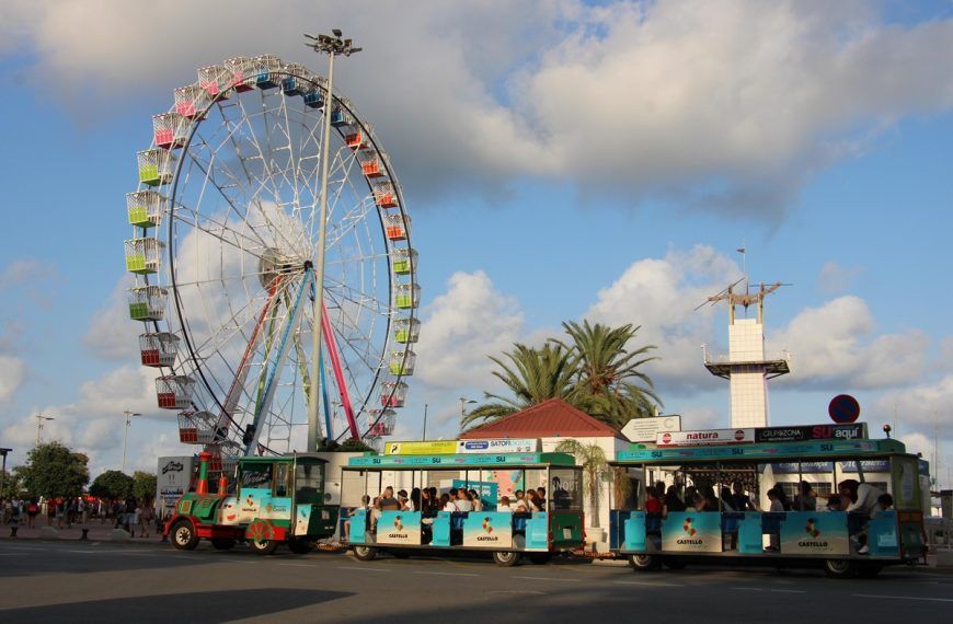 El Tren Turístic del Grau triomfa amb quasi mil passatgers en els seus primers quatre dies en funcionament
