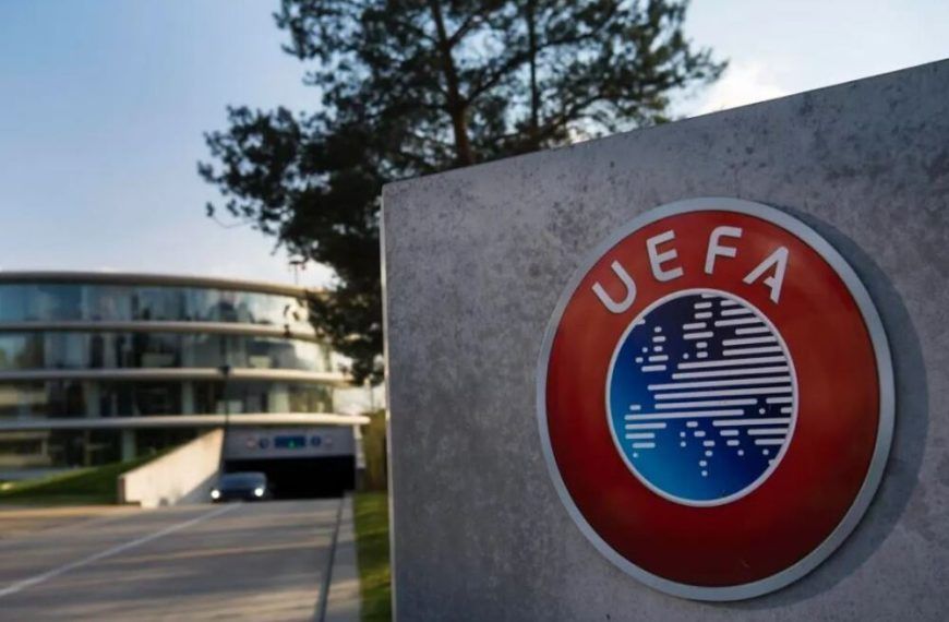 La UEFA aprueba con reservas que el Villarreal-Barcelona se dispute en Miami
